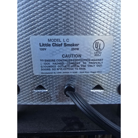 Vintage Little Chief Home  Electric Smoker With Racks Pan Wood Chips - Picture 16 of 16